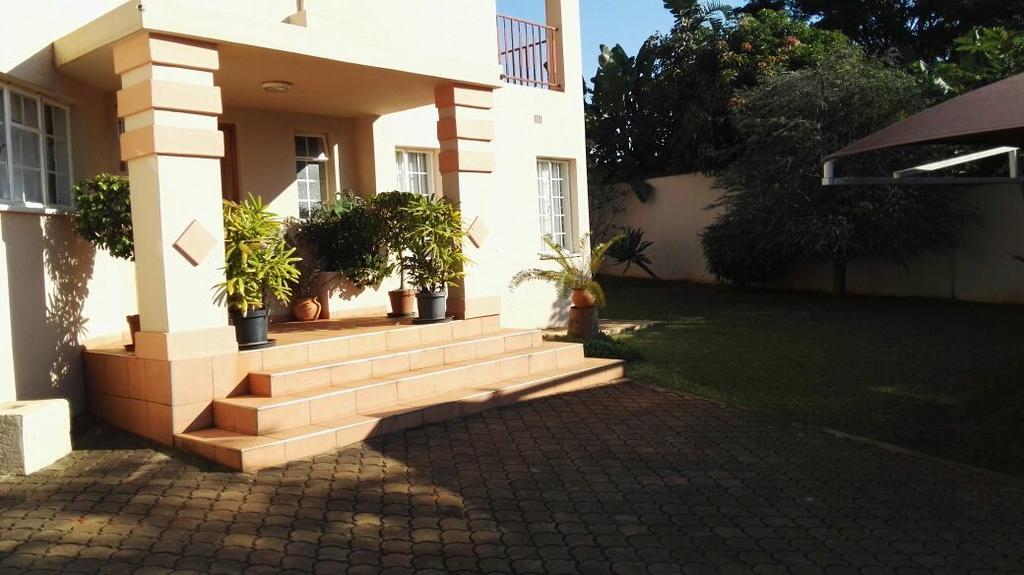 Ezulwini Guest House מראה חיצוני תמונה