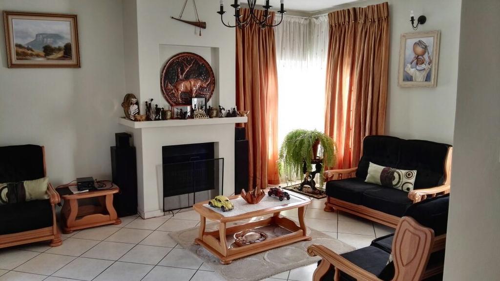 Ezulwini Guest House מראה חיצוני תמונה