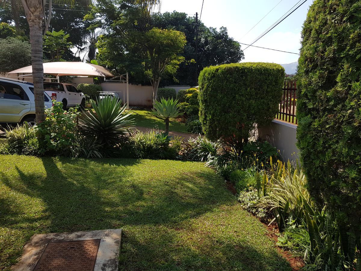 Ezulwini Guest House מראה חיצוני תמונה