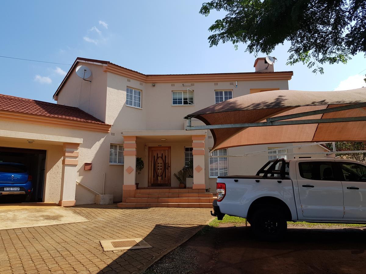 Ezulwini Guest House מראה חיצוני תמונה